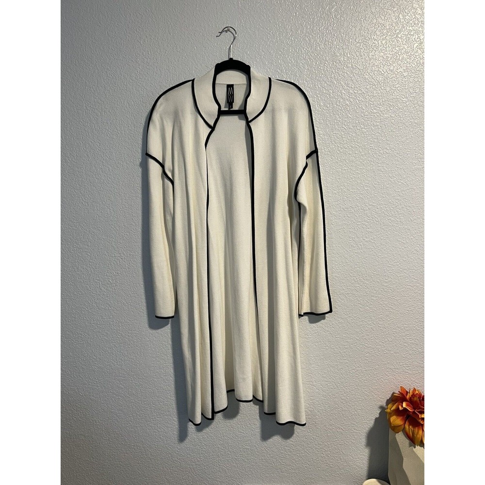 Marla Wynne  Cardigan Sweater NWT  In Black And White cream Size M